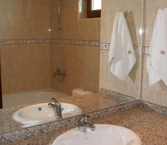 Hanat Saints Constantine and Helena