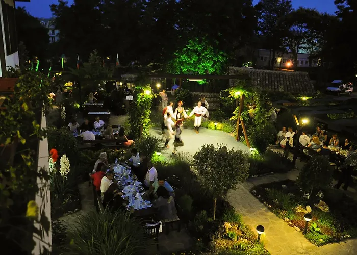 Hanat Saints Constantine and Helena