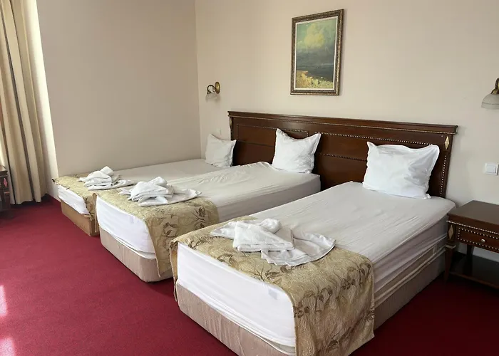 Hanat Saints Constantine and Helena