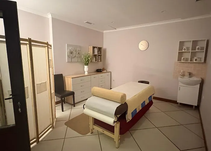 Hanat Saints Constantine and Helena