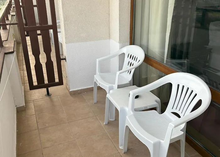 Hanat Saints Constantine and Helena