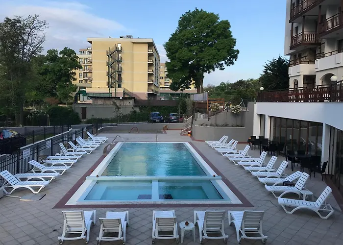 Hanat Hotel Saints Constantine and Helena